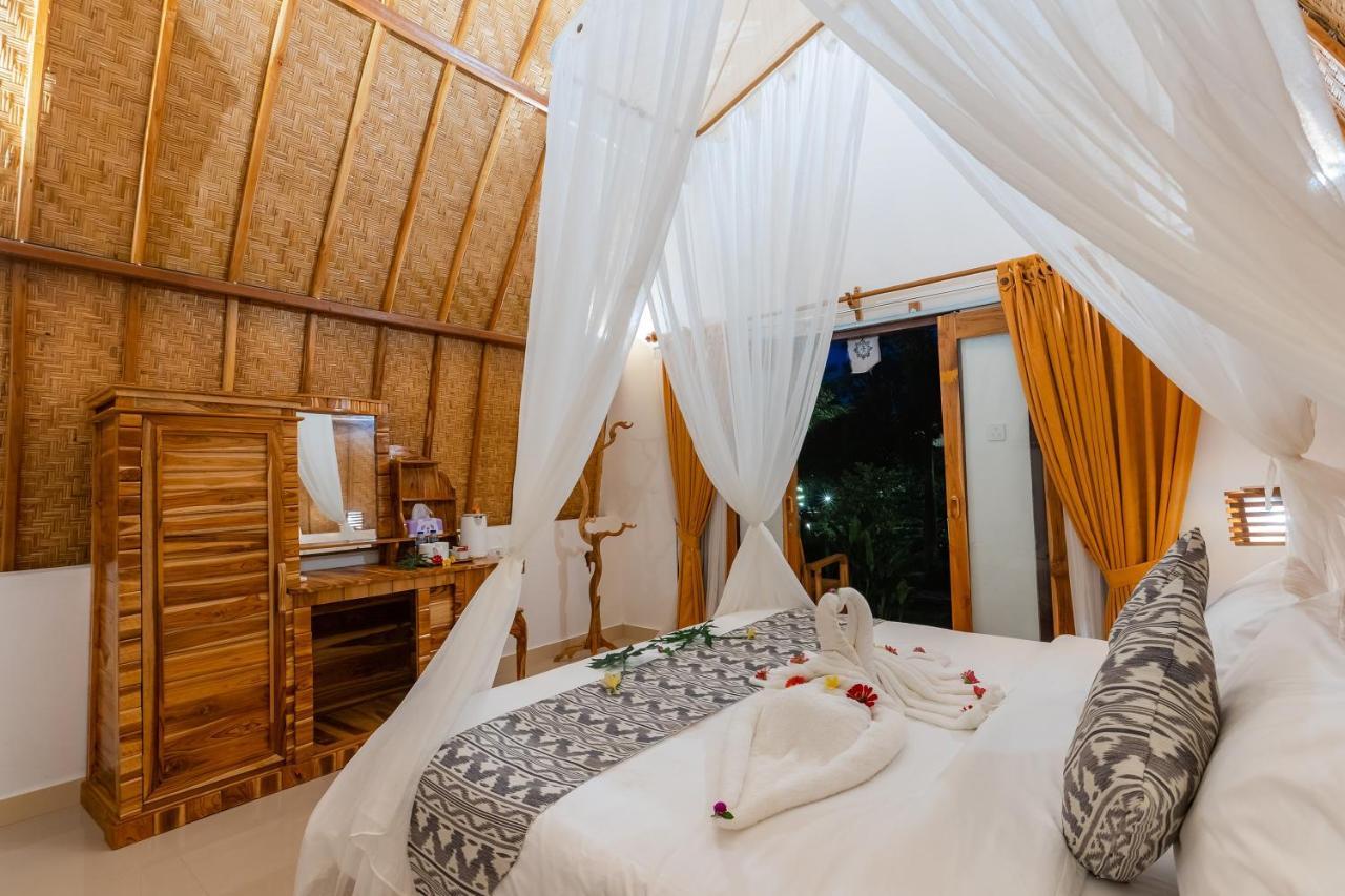 Penida Sunset Ocean View 3*